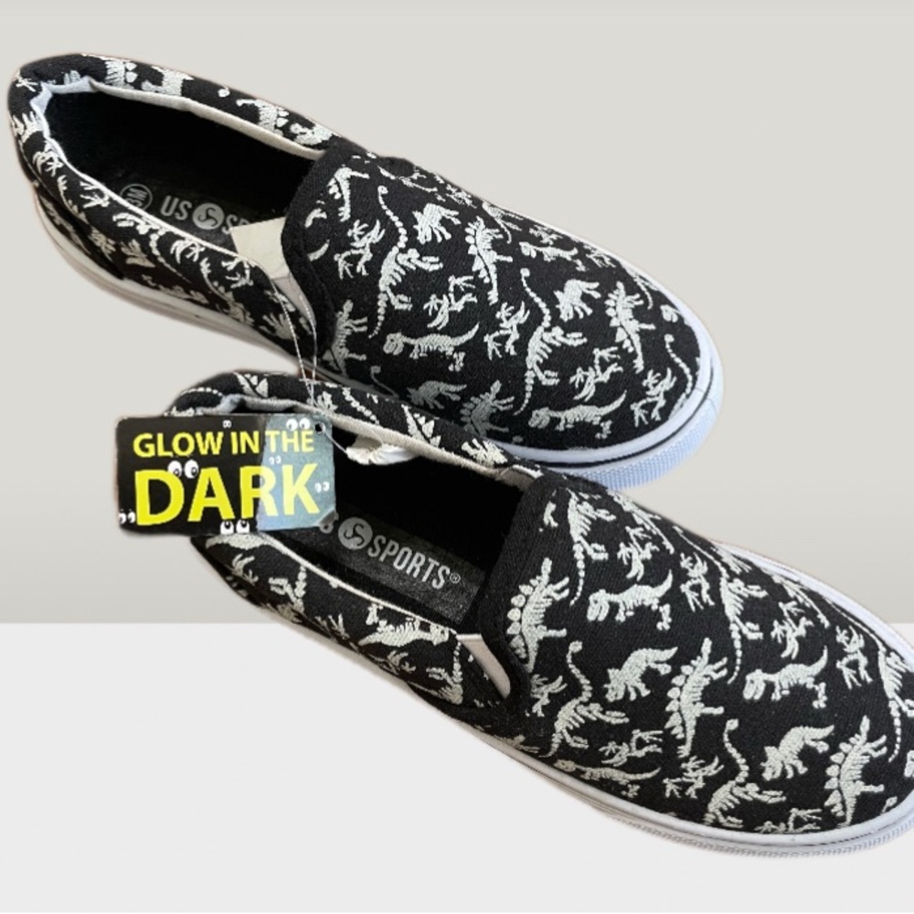 New in Box US Sports Boy’s Glow-in-the-Dark Dinosaur Slip-On Sneakers